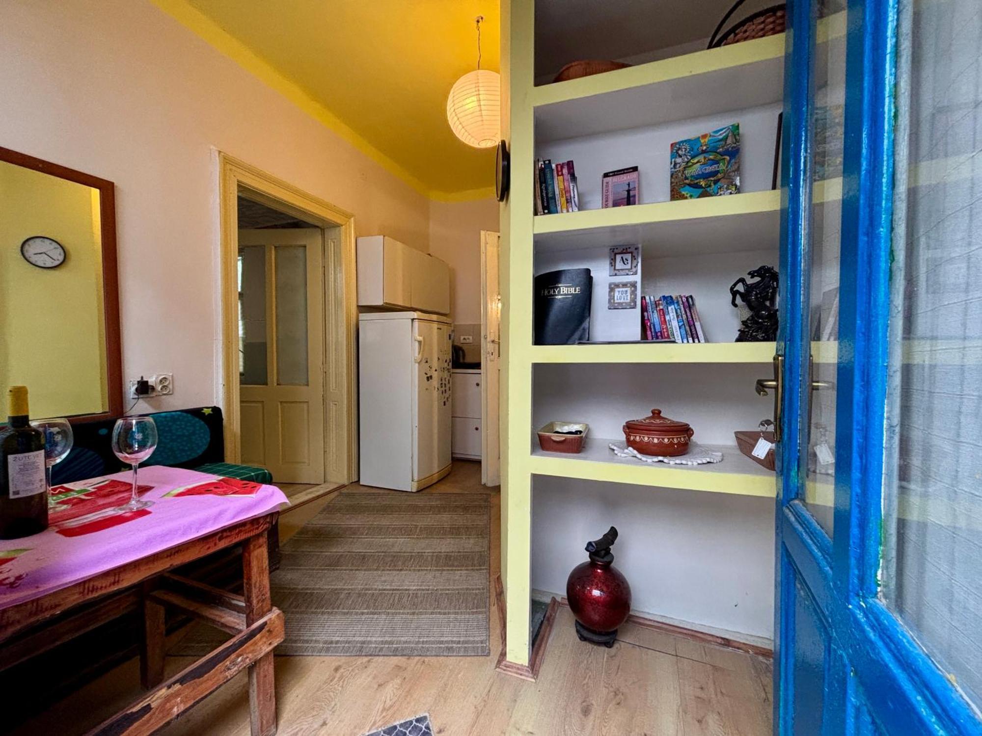Apartment Vracar Affordable - Vracar Povoljni Stanovi